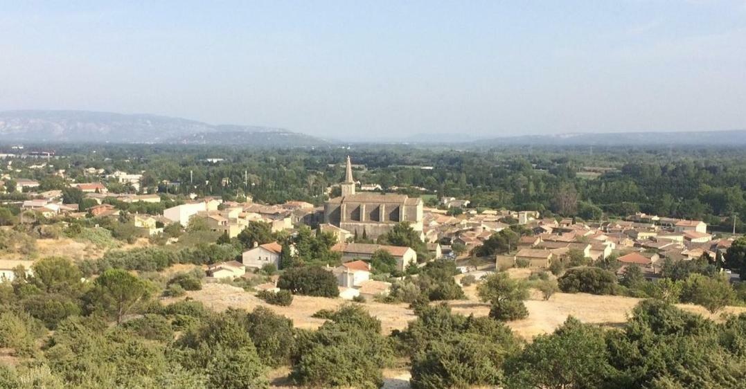 Ferienwohnung Le Calme Et La Tranquilite A 15 Minutes D'Avignon Caumont-sur-Durance Exterior foto